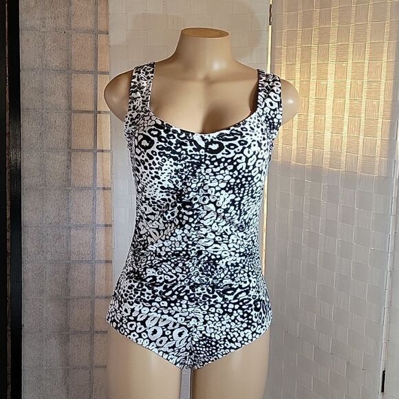 BRAND NEW BYRON BLUE TUMMY CONTROL ANIMAL PRINT DESIGN ONE-PIECE SWIMSUITS - Picture 3 of 15